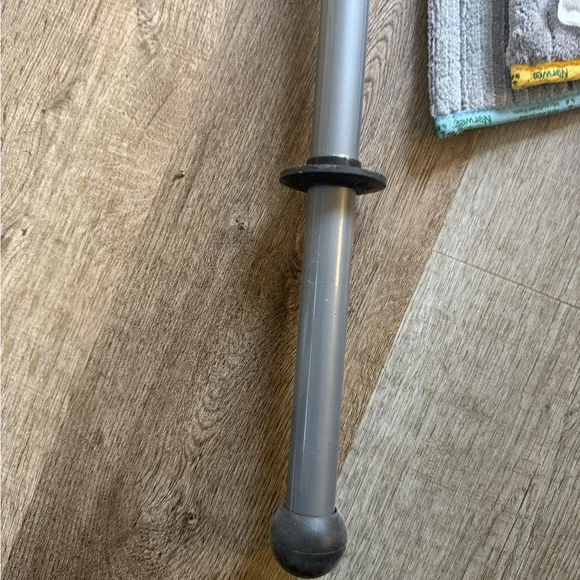 NWT Norwex Gray and White Mop Set - Picture 2 of 3